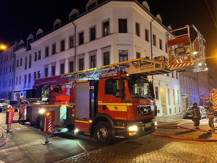 FW Dresden: Brand in einem Restaurant