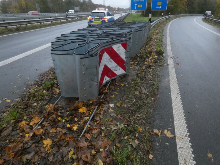 POL-OL: ++ Verkehrsunfallflucht nach Unfall mit hohem Sachschaden von ca. 30.000 EUR ++ Zeugenaufruf ++
